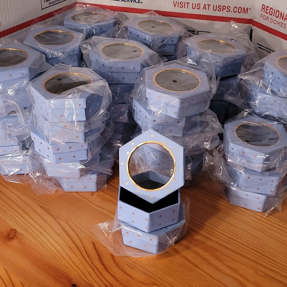 50 beautiful mini hexagon boxes perfect size jewelry or miniatures - Picture 2 of 5